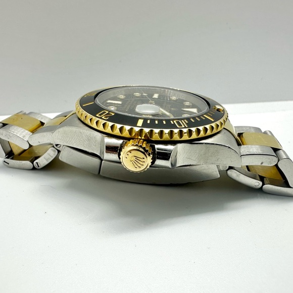 Rolex Submariner 116613LN - Picture 6 of 7